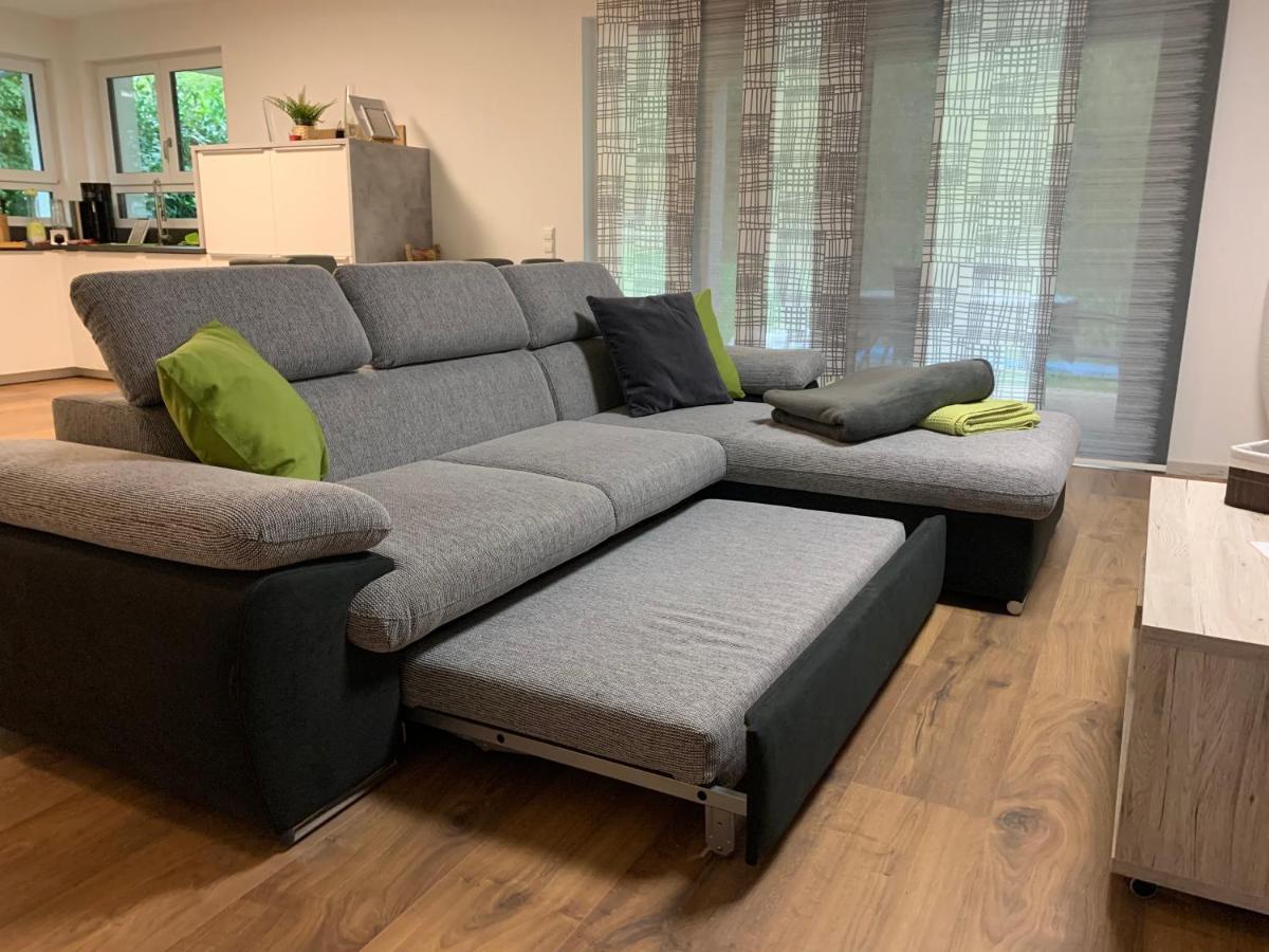 Firmen & Ferienwohnung Brecht 1 Waibstadt エクステリア 写真