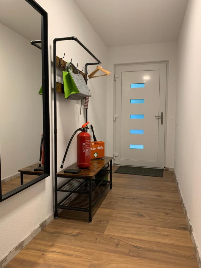 Firmen & Ferienwohnung Brecht 1 Waibstadt エクステリア 写真